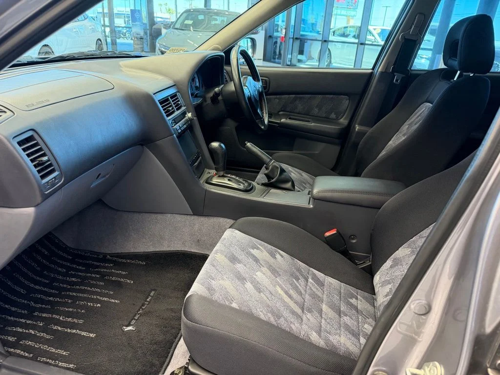 Used 1999 Sparkling Silver Metallic (KV2) Nissan GTX image 10
