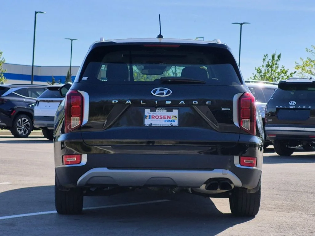Used 2021 Black Hyundai SEL image 6