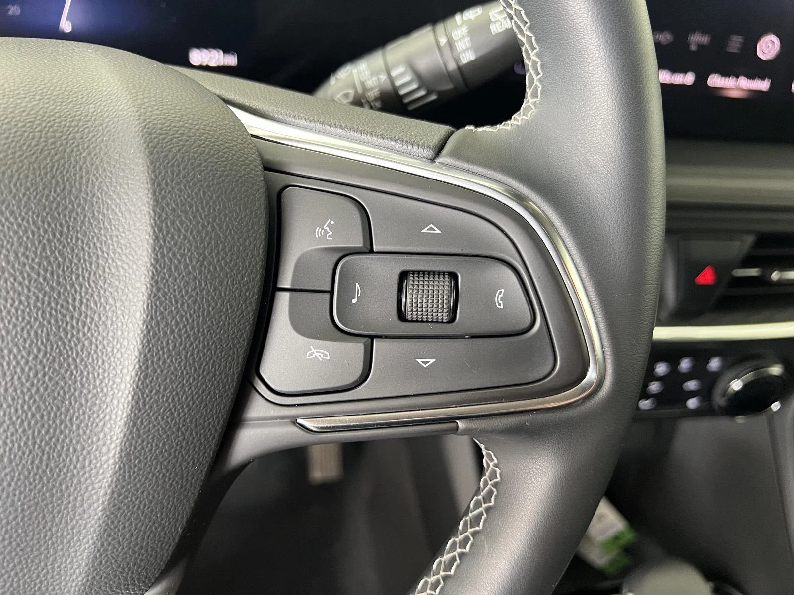 Used 2025 Ocean Blue Metallic Buick Preferred image 9