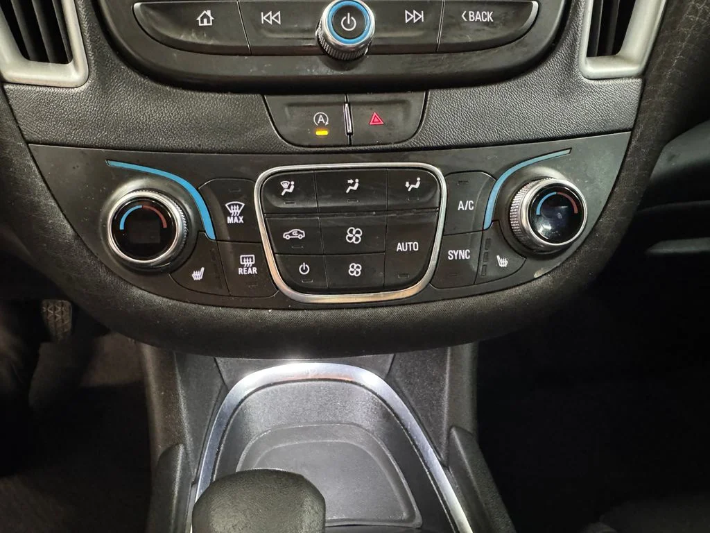 Used 2023 Blue Chevrolet LT image 22