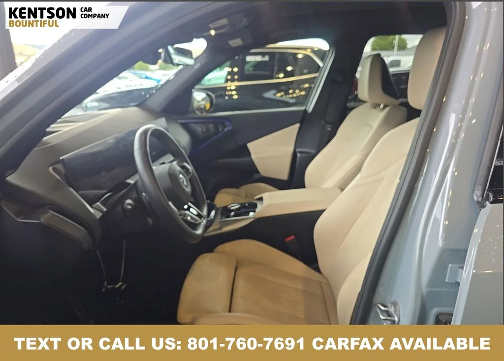 Used 2025 Gray BMW 30 xDrive image 4