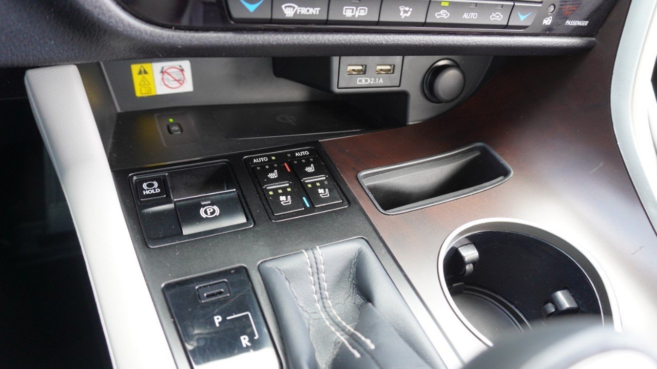 Used 2022 White Lexus RX 350 image 20