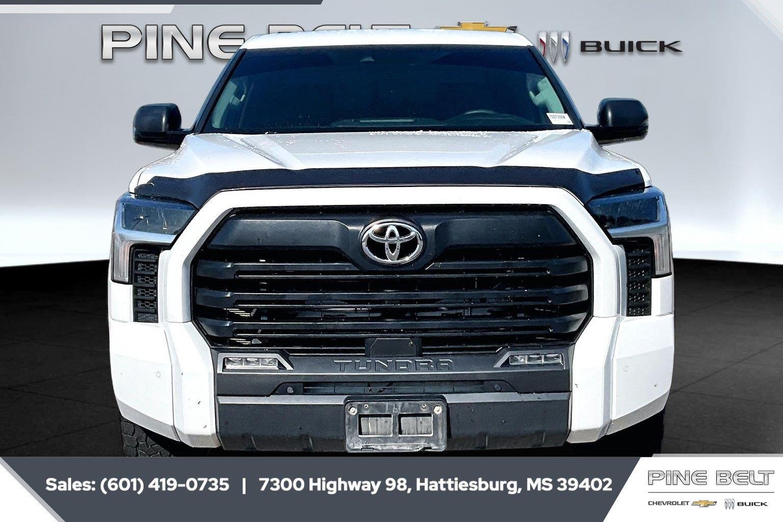 Used 2023 White Toyota SR5 image 3