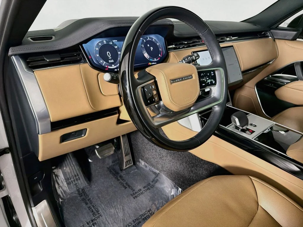 Certified Used 2025 White Land Rover SE image 9