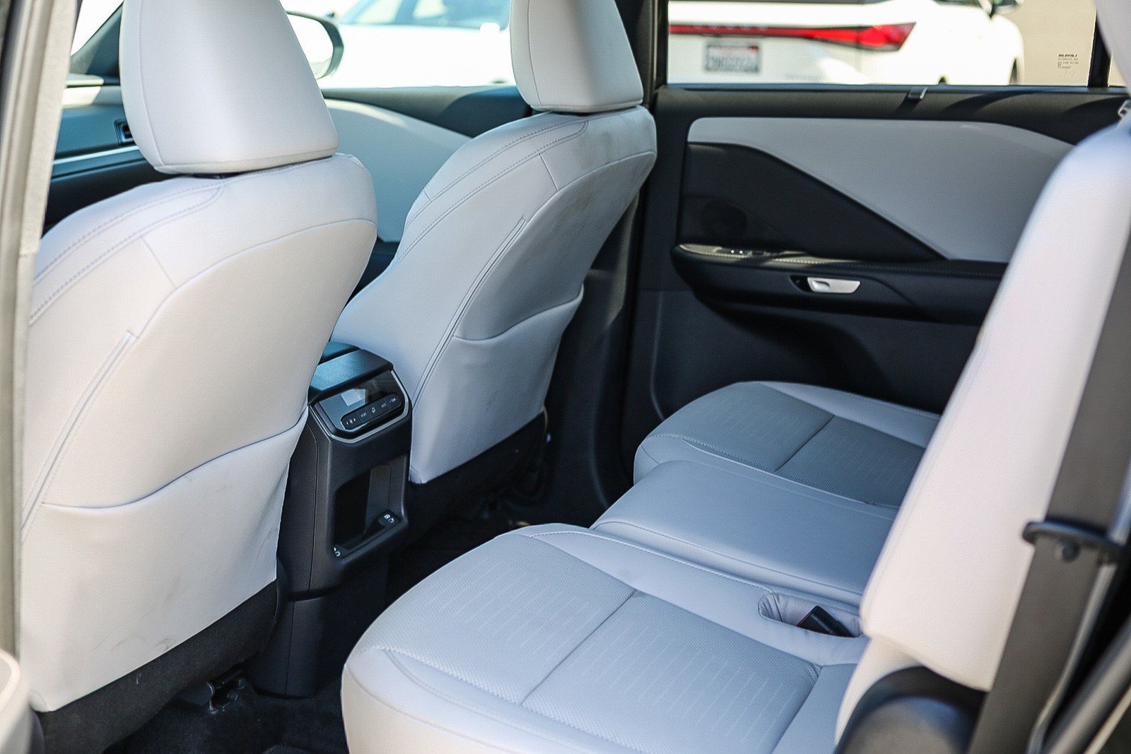 2025 Lexus TX Premium - Photo 17