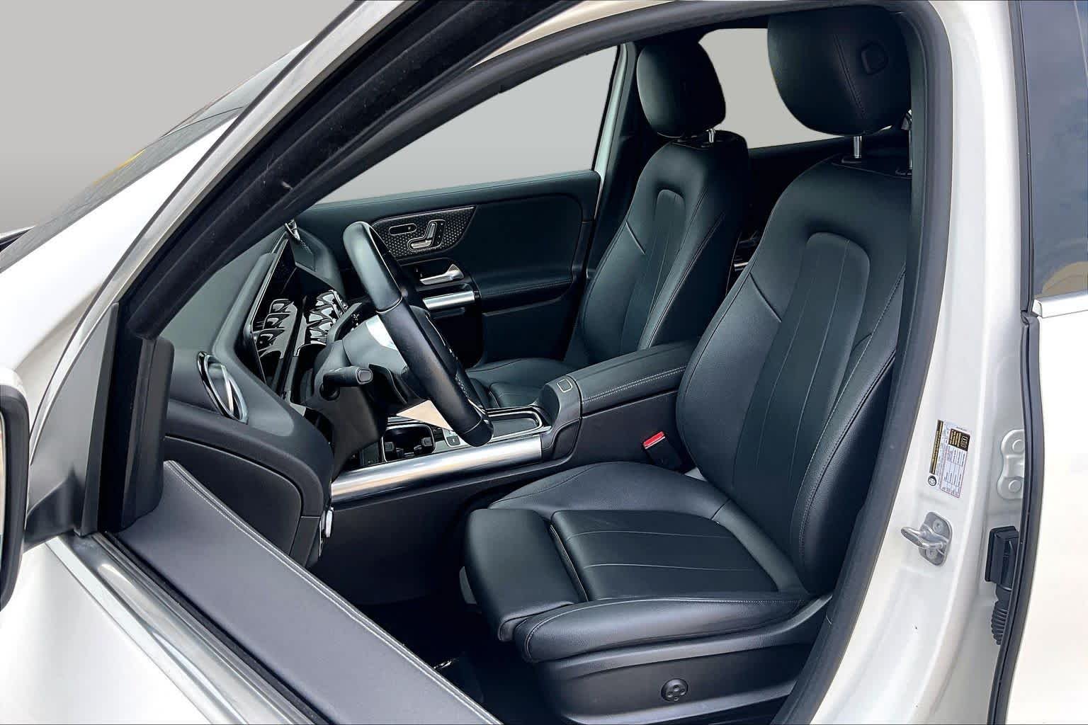 Used 2024 Polar White Mercedes-Benz GLA 250 image 8
