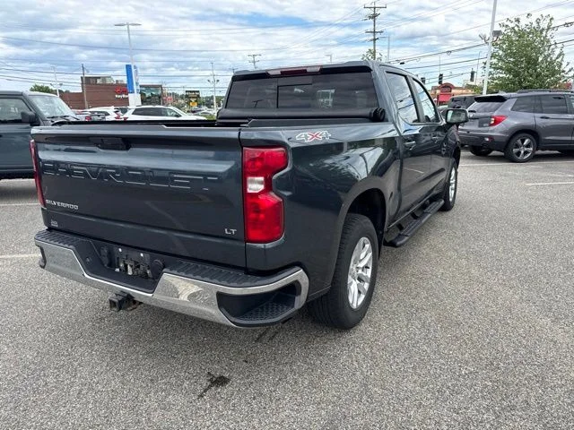 Used 2020 Shadow Gray Metallic Chevrolet LT image 17