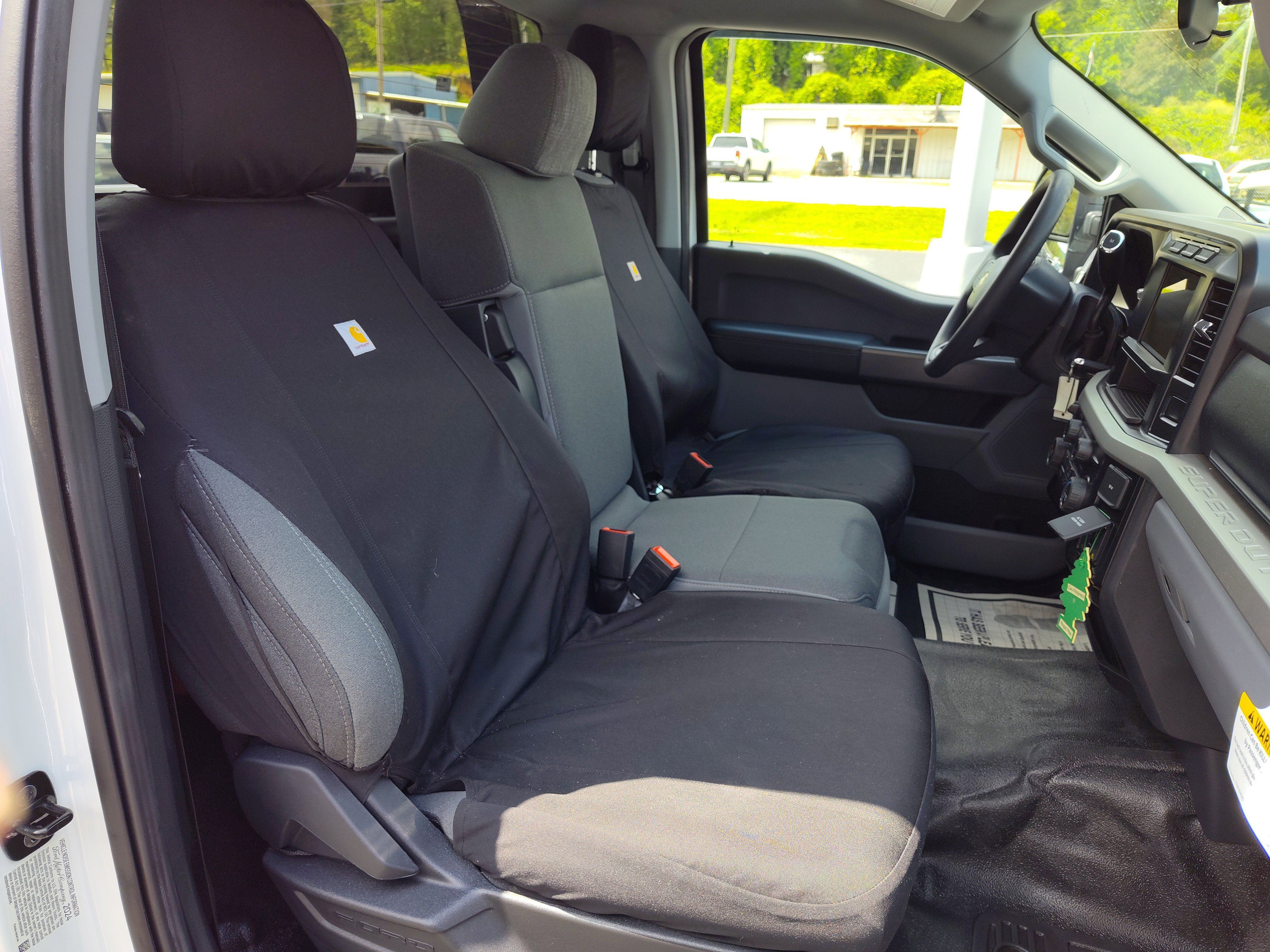 2024 Ford F-550 Super Duty Chassis Cab XLT - Photo 20