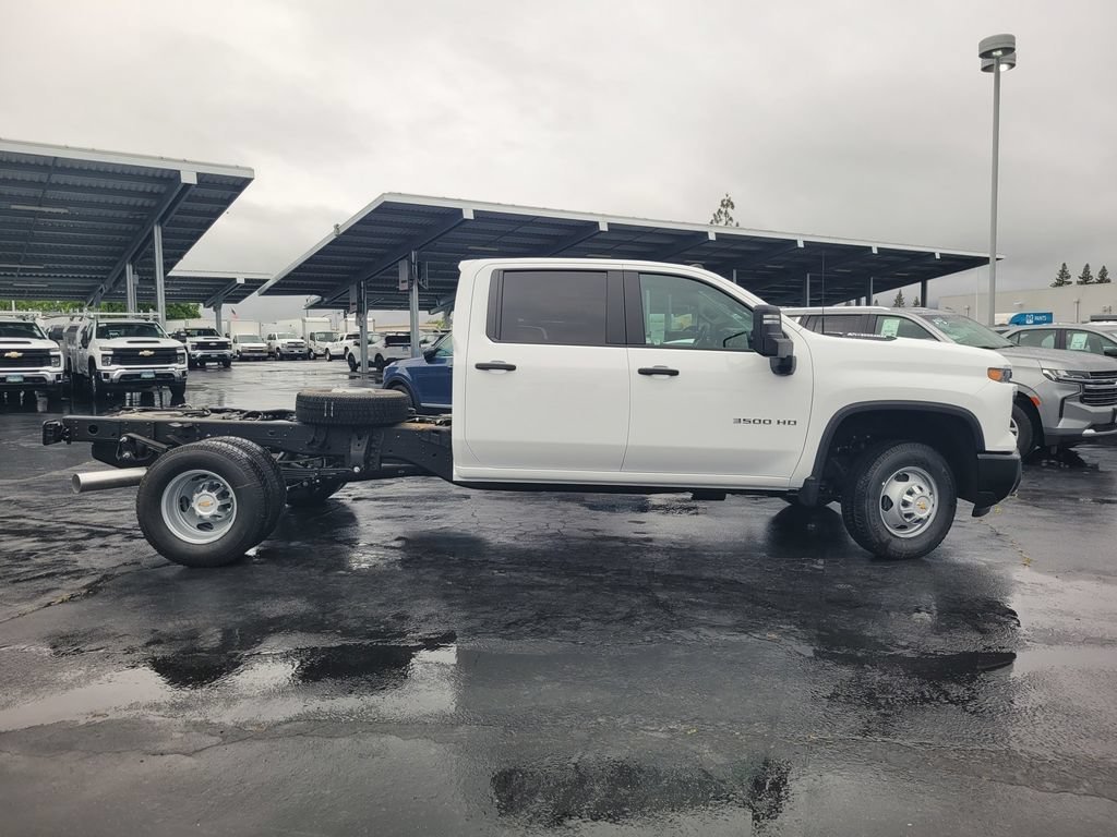 2026 Chevrolet Silverado 3500 HD Chassis Cab Work Truck view 3
