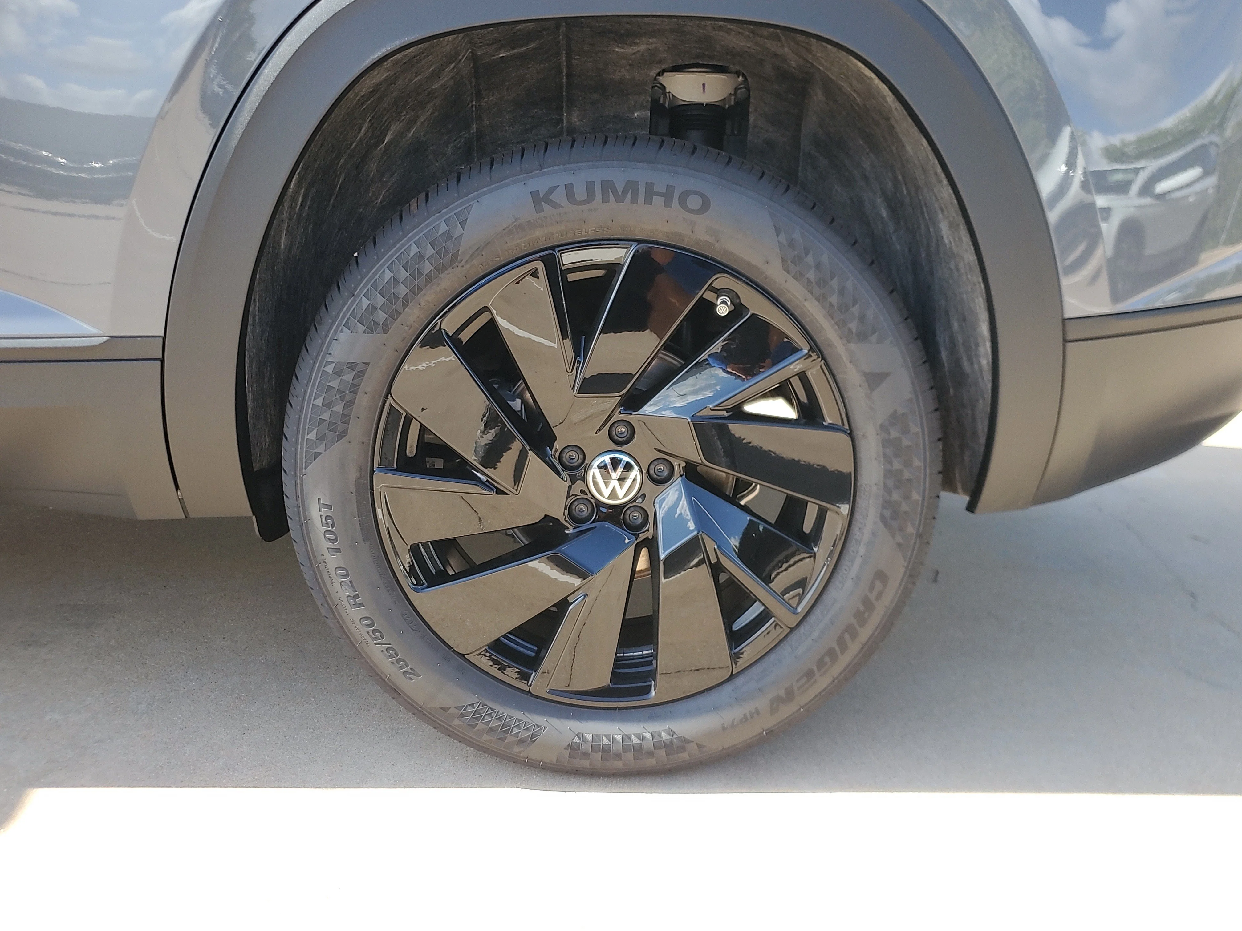 New 2026 Gray Volkswagen 2.0T SE w/Technology image 8