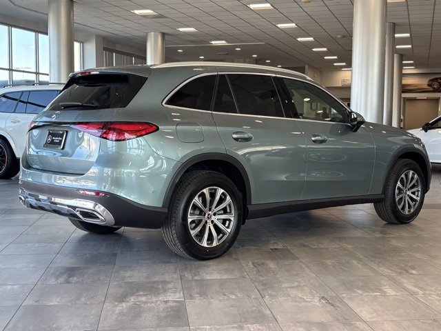 2026 Mercedes Benz GLC 300 photo 3