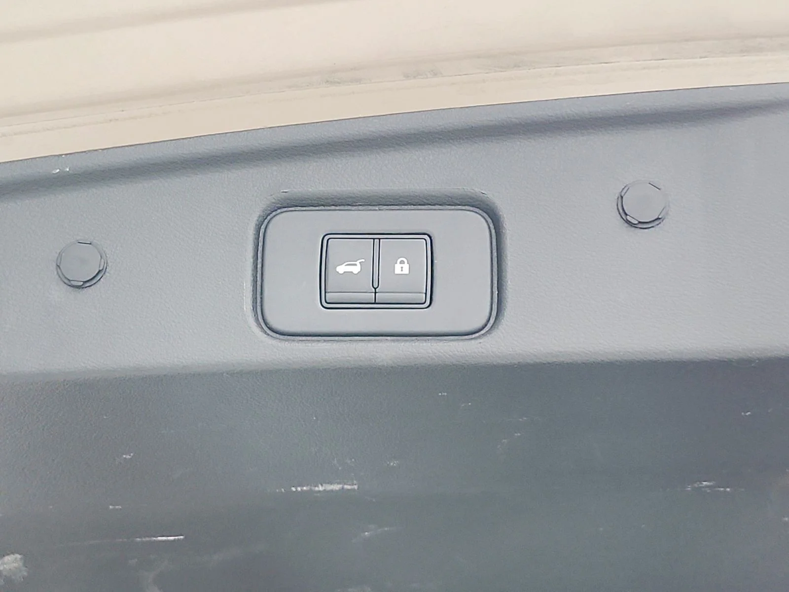 Used 2023  Nissan Platinum image 49