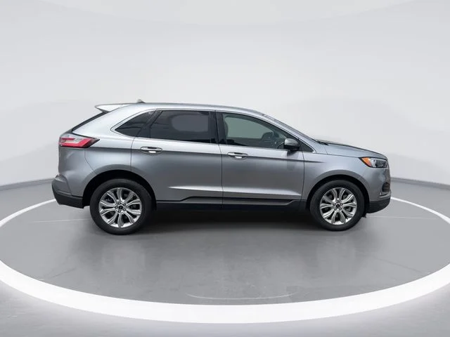 Used 2024 Silver Ford Titanium image 8
