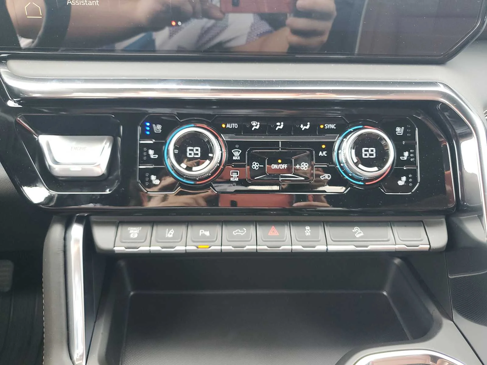 New 2026 Onyx Black GMC Denali Ultimate image 25