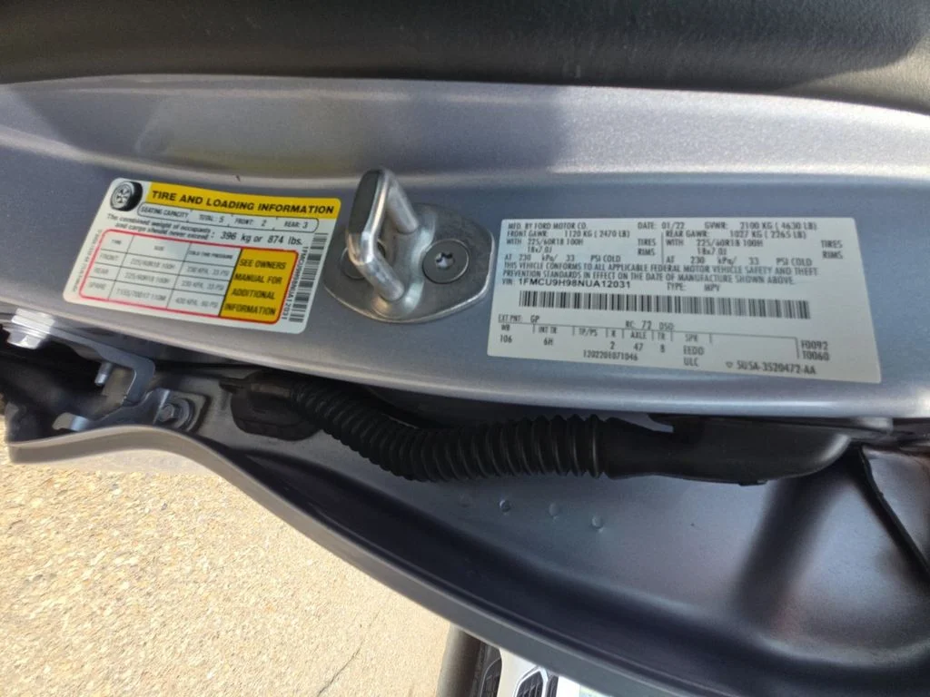 Used 2022 Blue Ford SEL image 25