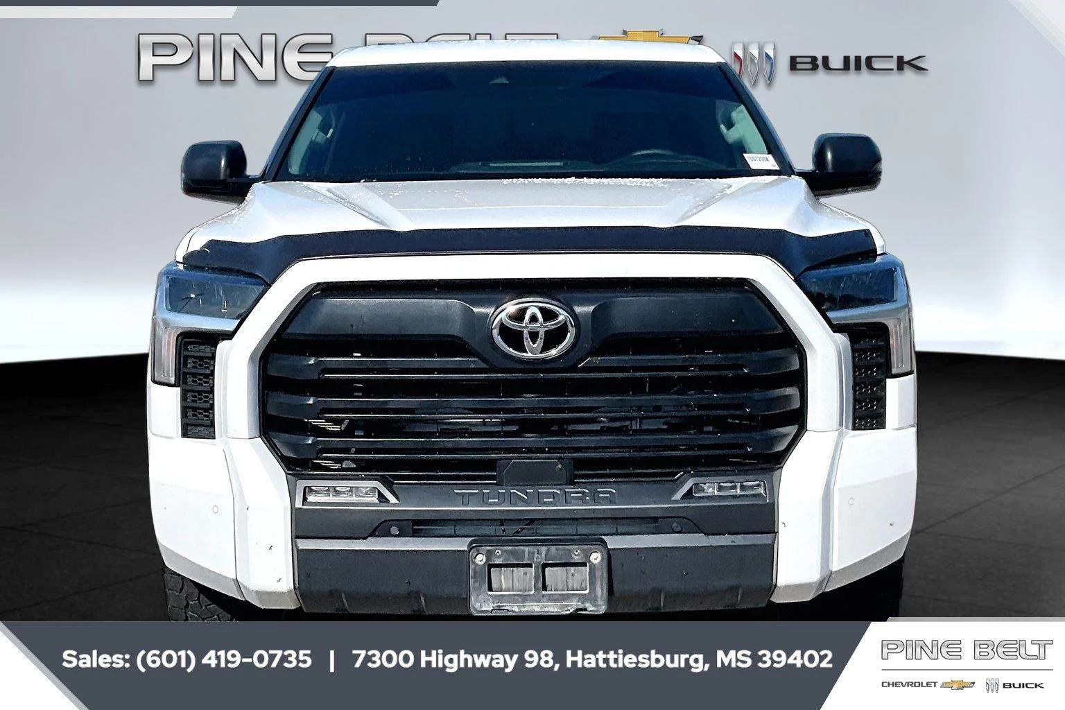 Used 2023 Ice Cap Toyota SR5 image 3