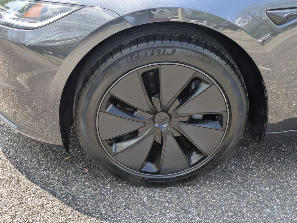 Used 2025  Tesla Long Range image 11