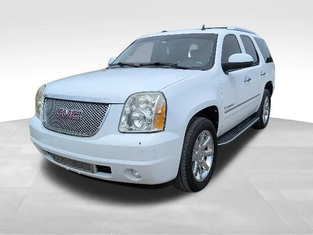 Used 2009 White GMC Denali image 7