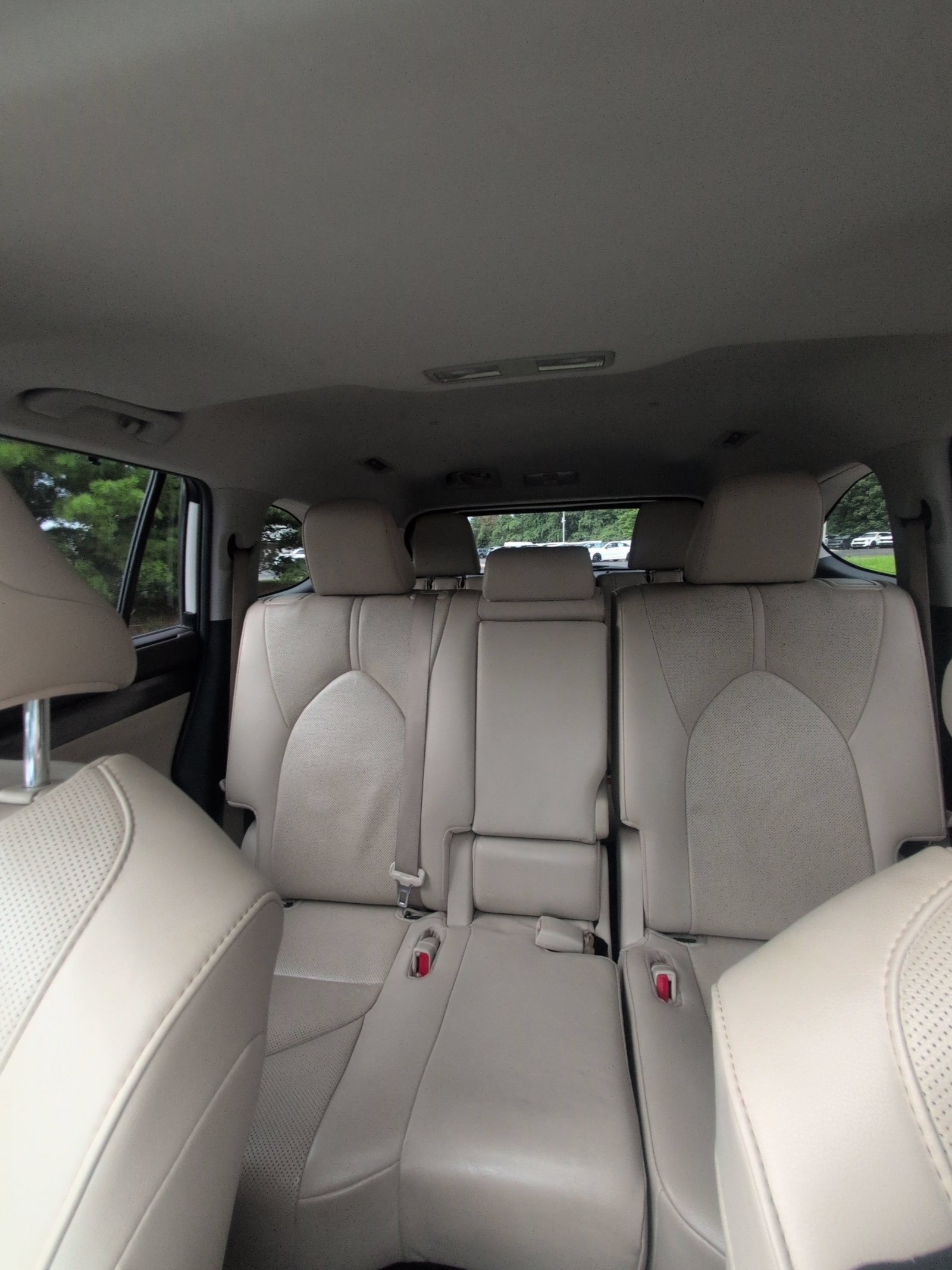 Used 2020 Blizzard Pearl Toyota Limited image 3