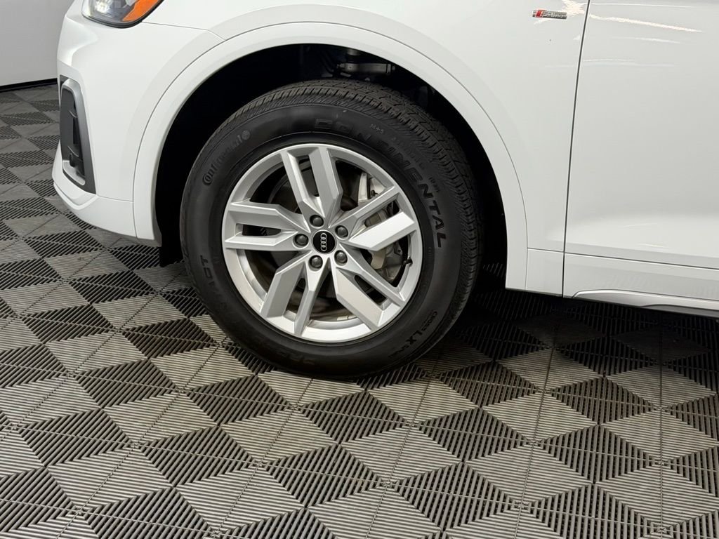 Used 2023 White Audi 45 S line Premium image 11