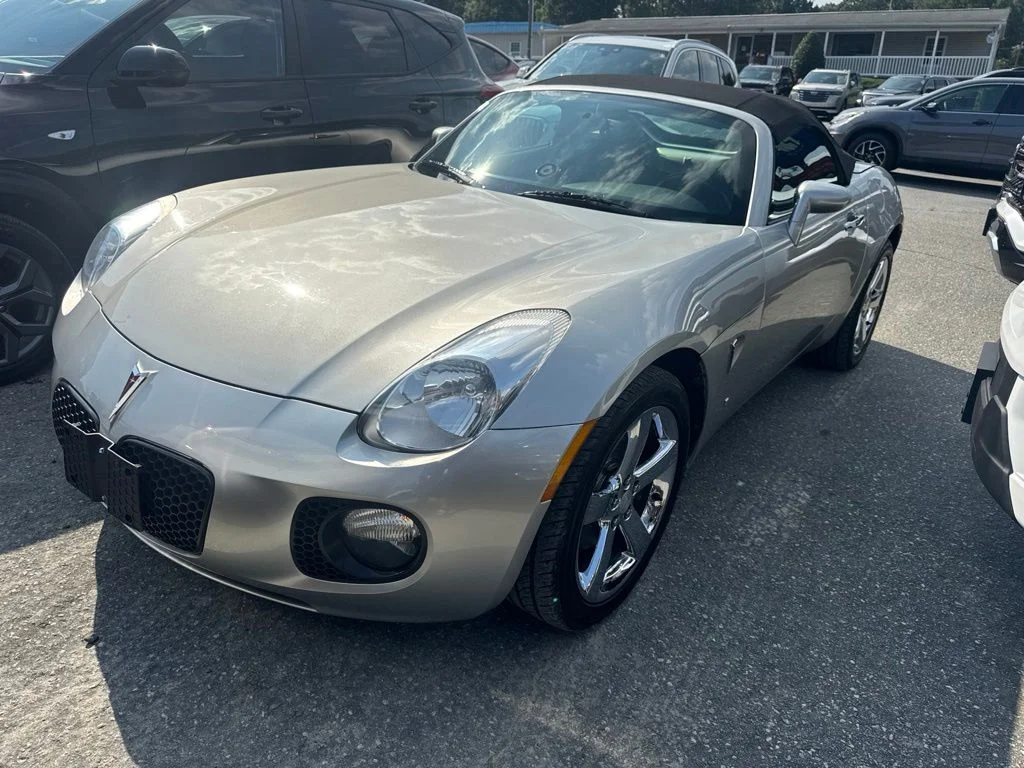 Used 2007 Silver Pontiac GXP image 1