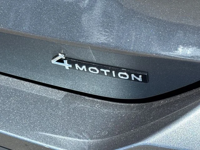 New 2026 Platinum Gray Metallic Volkswagen 2.0T SE image 15