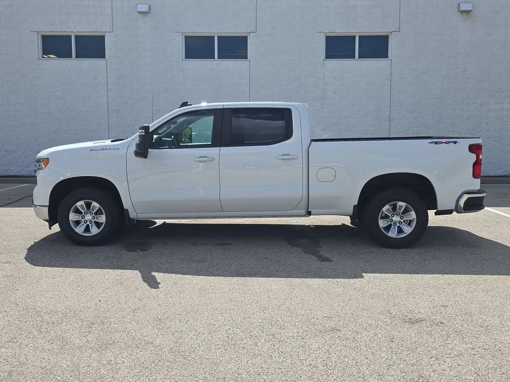 2023 Chevrolet Silverado 1500 LT - Photo 10