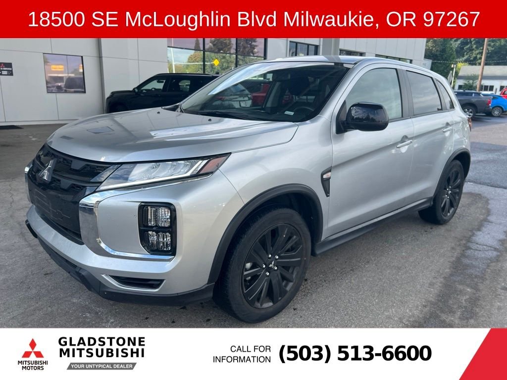 Used 2025 White Diamond Mitsubishi 2.0 ES image 2