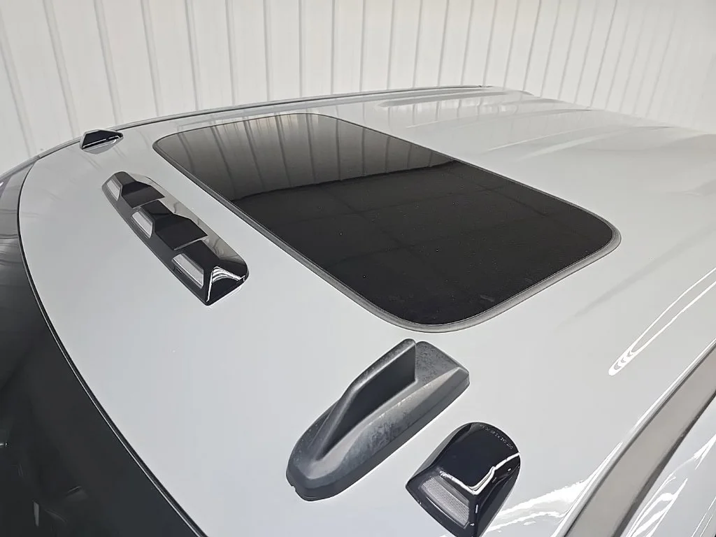 Used 2025 Gray Chevrolet ZR2 image 14