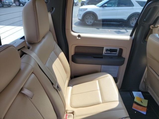 Used 2013 White Ford Lariat image 6