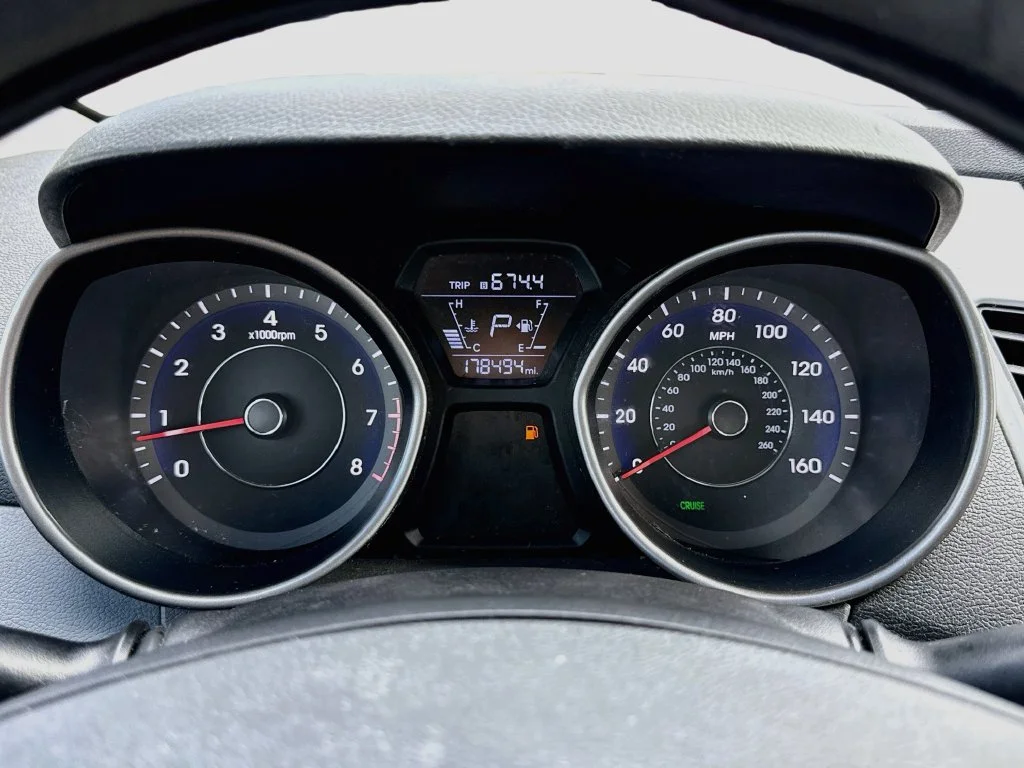 Used 2014 Harbor Gray Metallic Hyundai SE image 17