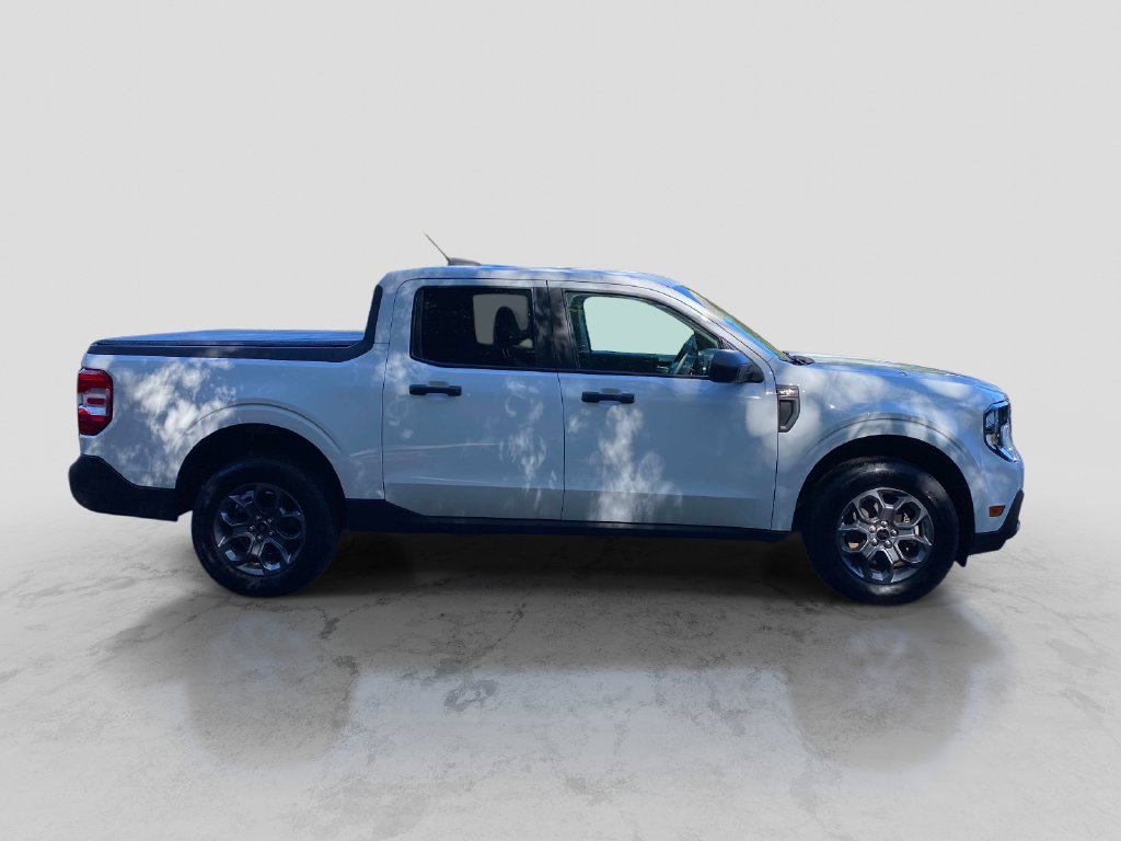 Used 2025 White Ford XLT image 8