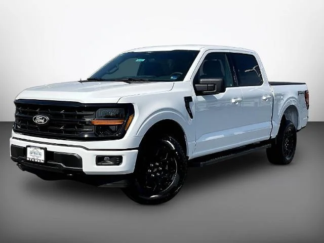 New 2026 Oxford White Ford XLT image 2