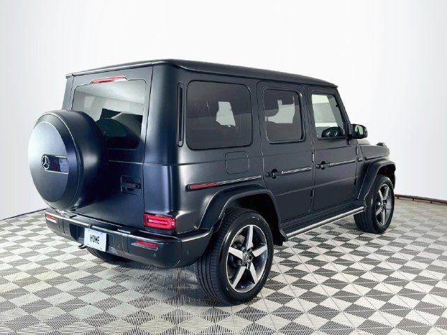 New 2027 MANUFAKTUR Night Black Magno Mercedes-Benz G 580 image 7