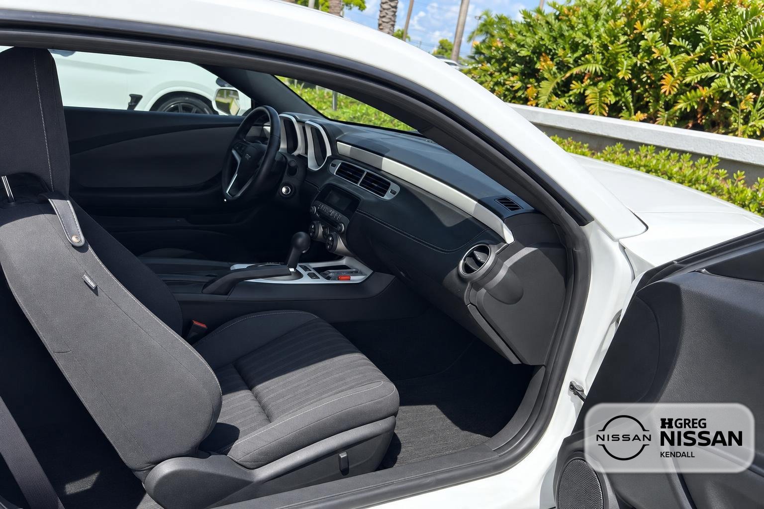 Used 2015 White Chevrolet 2LS image 11