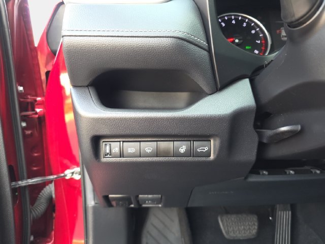 Used 2021 Red Toyota XLE Premium image 24
