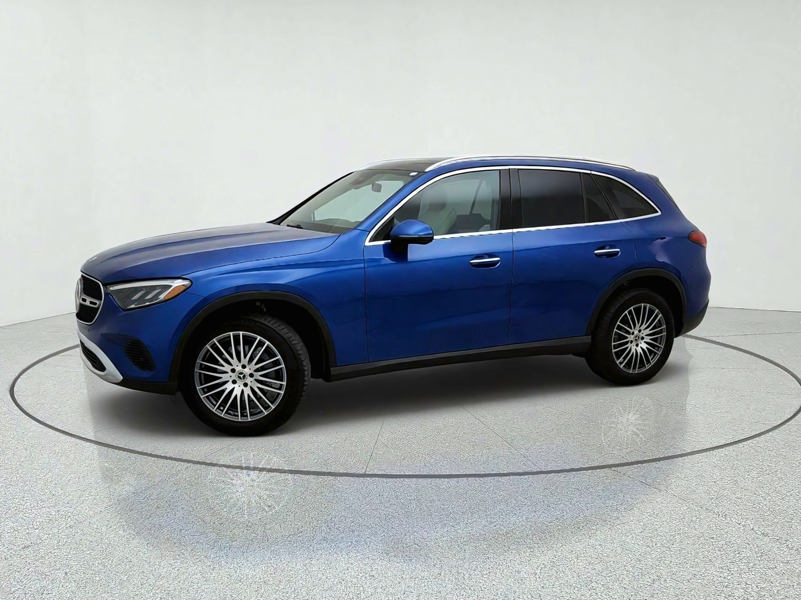 Certified Used 2026 Starling Blue Metallic Mercedes-Benz GLC 300 image 15