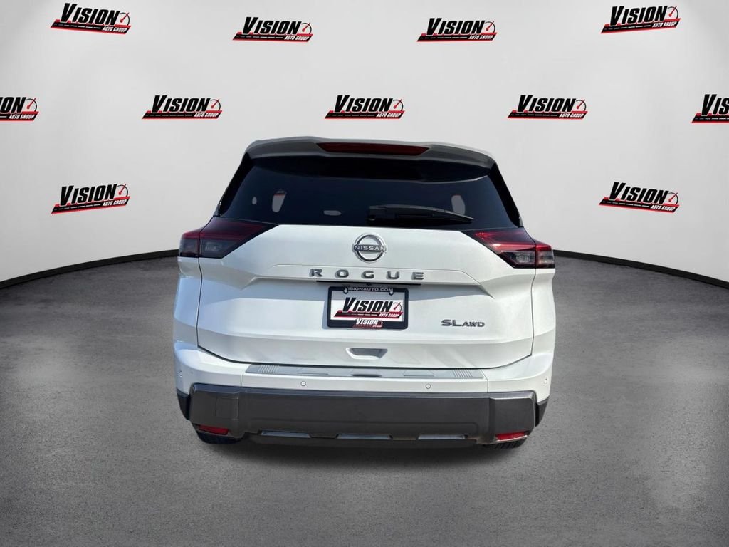 Used 2024 White Nissan SL image 6