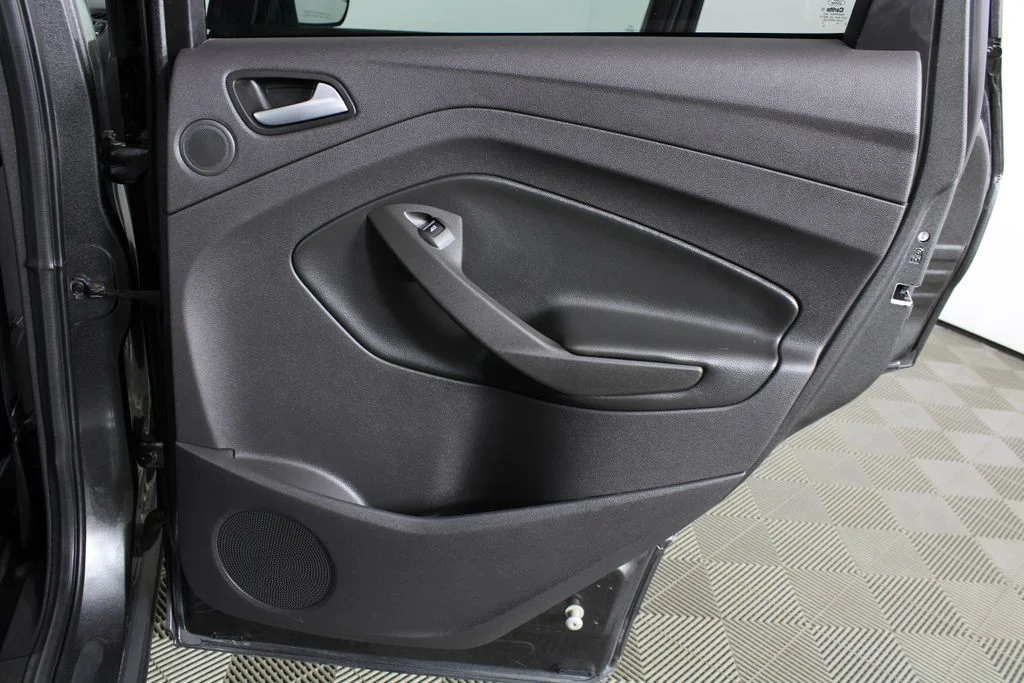Used 2015 Gray Ford SE image 10