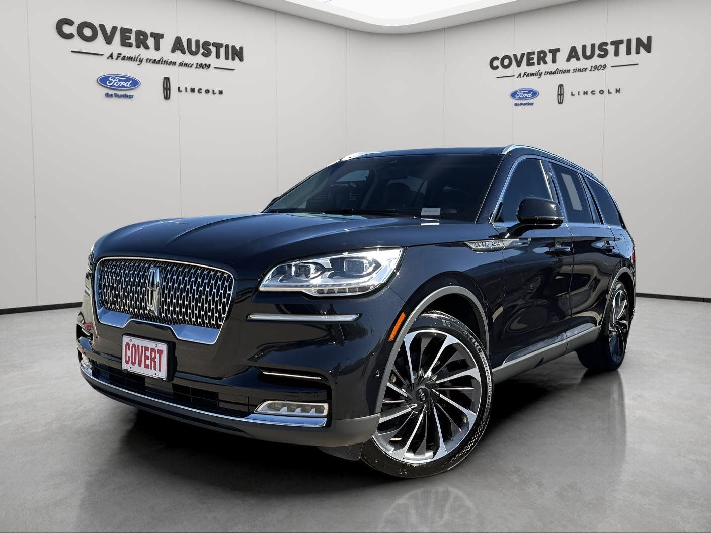 Used 2020 Black Lincoln Reserve image 1