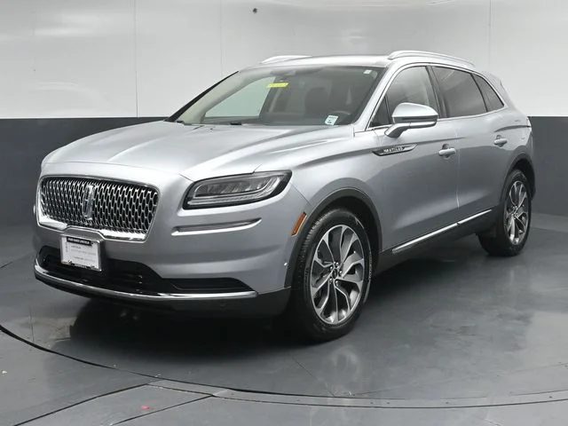 Used 2023 Silver Lincoln Reserve image 3