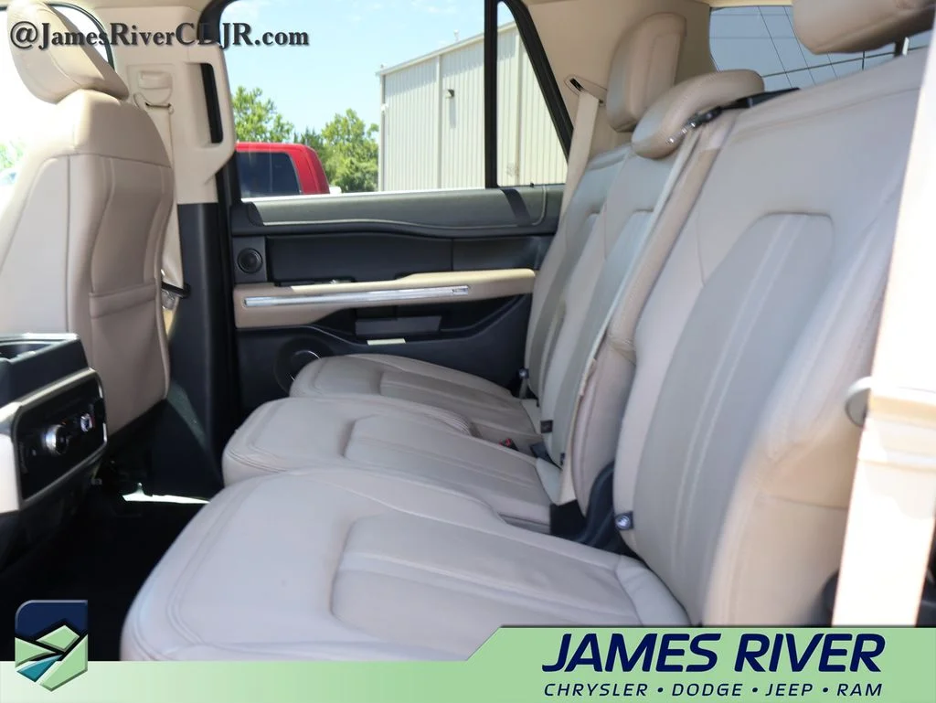 Used 2024 Gray Ford Limited image 19