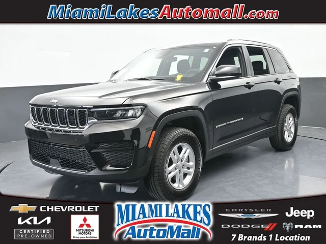 2025 Jeep Grand Cherokee Laredo