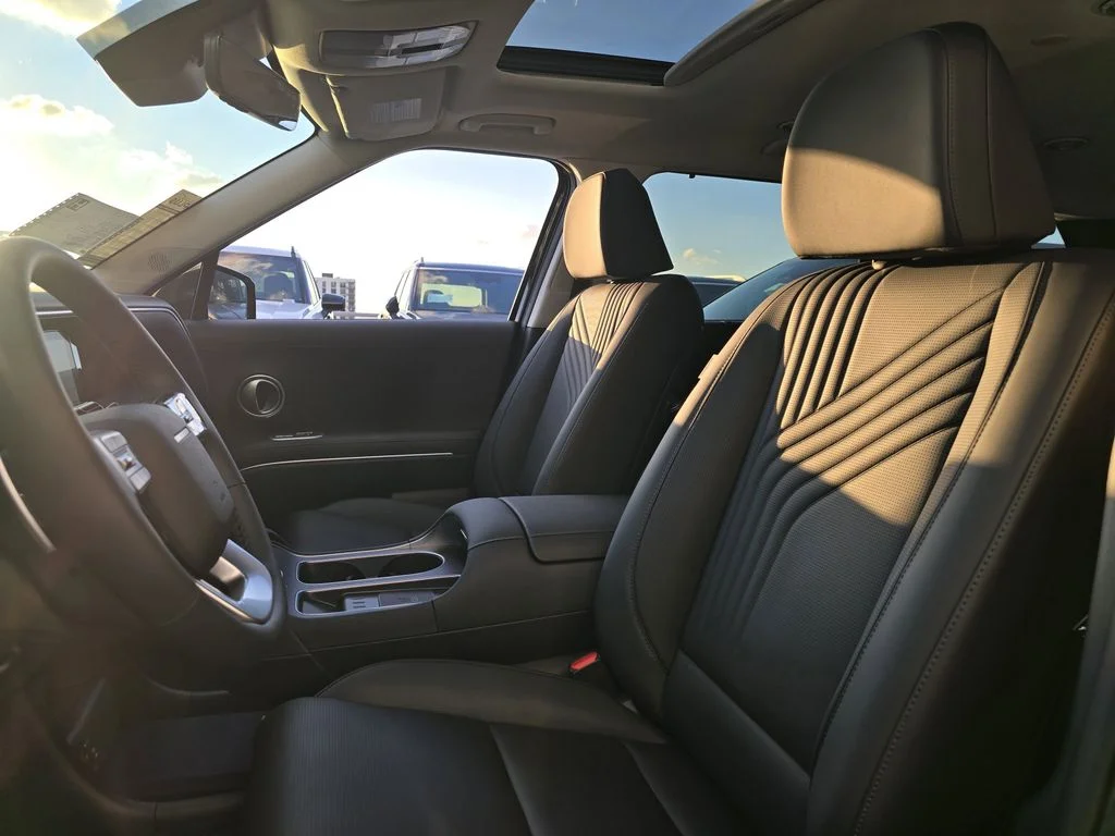 New 2026 Gray Hyundai Blue SEL Premium image 17