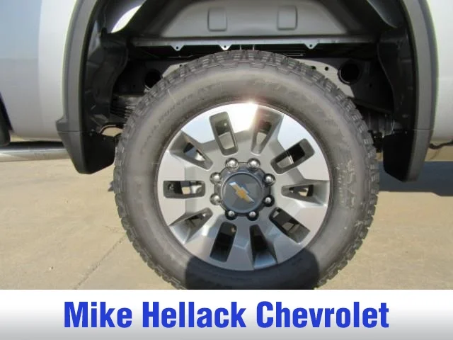 2026 Chevrolet Silverado 2500 HD Custom - Photo 9