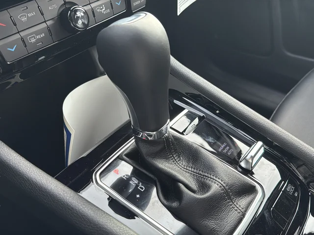 New 2026 Fathom Blue Pearl Coat Jeep Latitude image 22