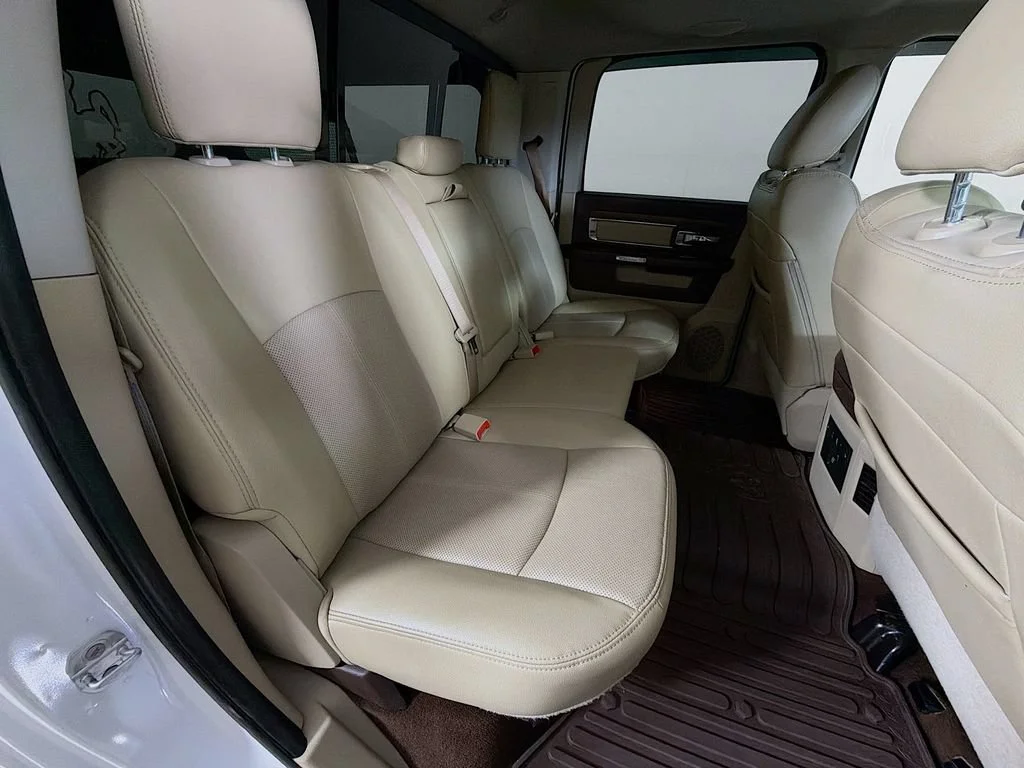 Used 2018  Ram Laramie image 25
