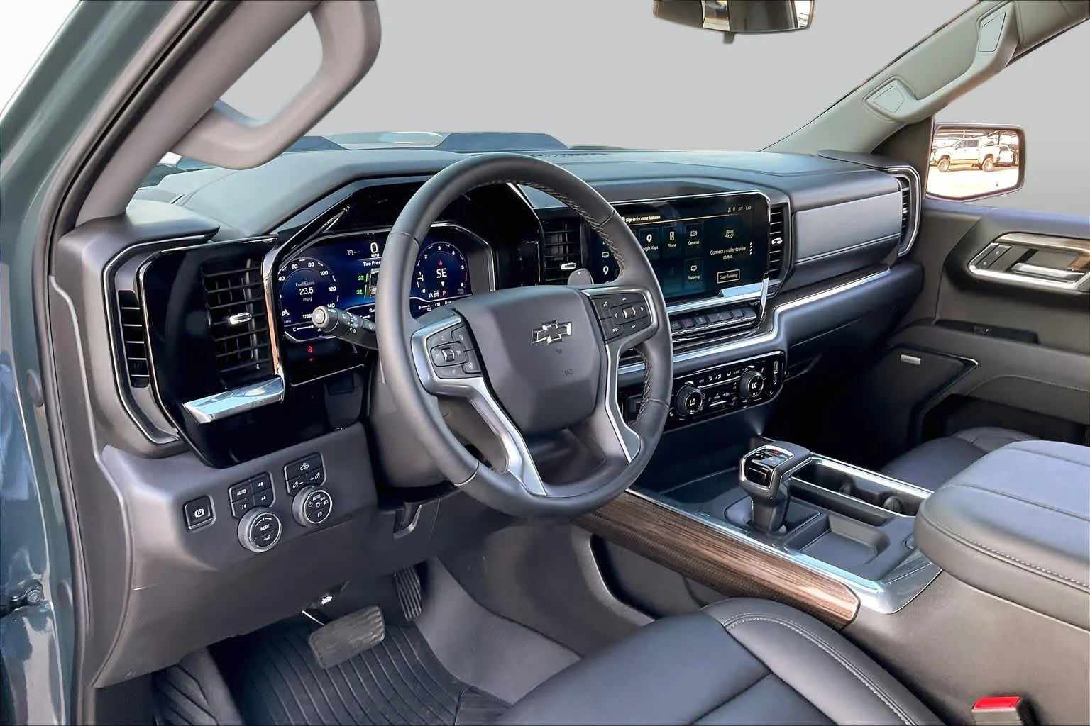 Used 2025 Cypress Gray Chevrolet LT Trail Boss image 17