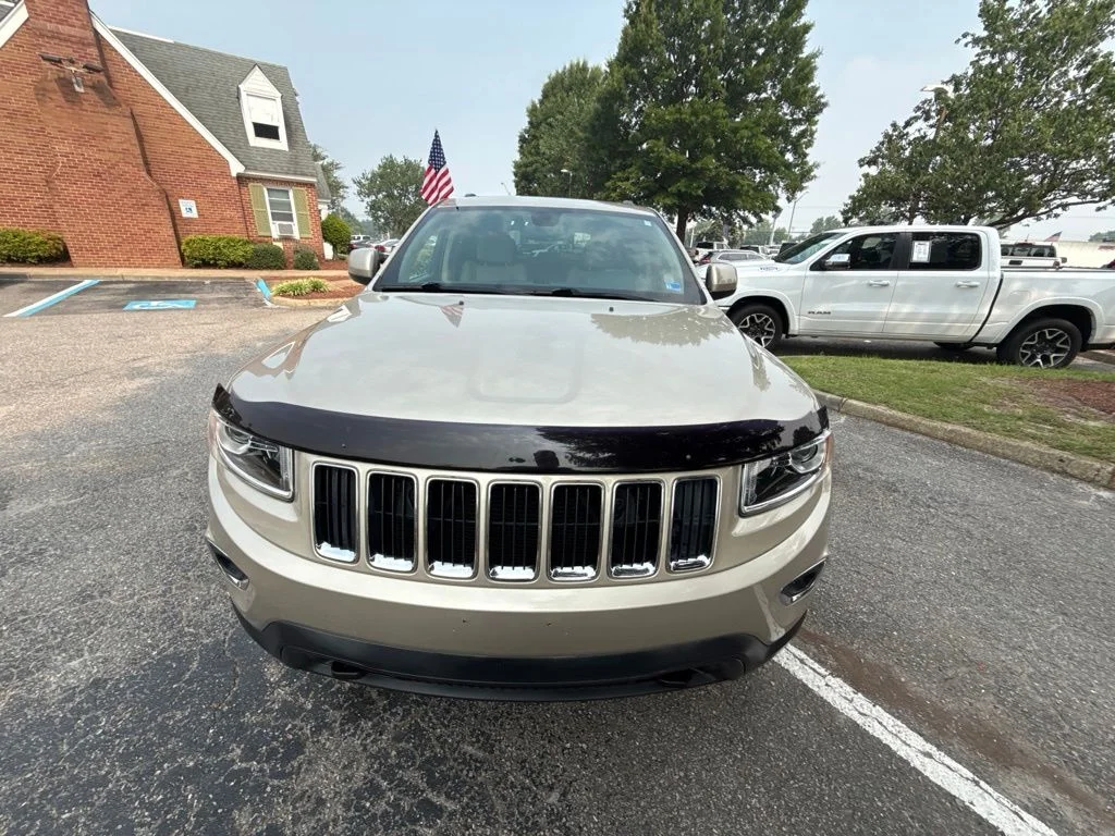 Used 2014 Beige Jeep Laredo image 10
