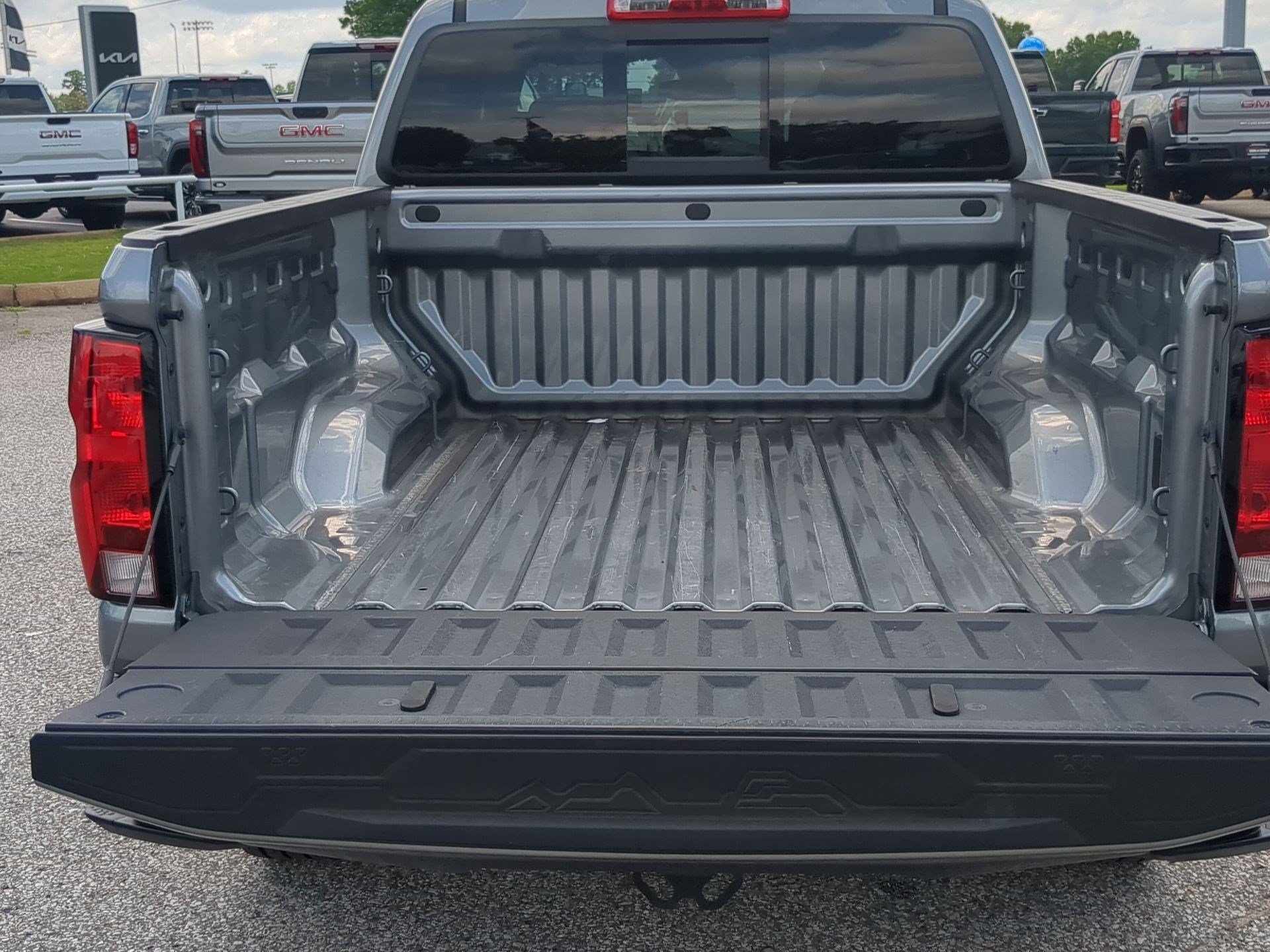 2023 Chevrolet Colorado LT - Photo 24